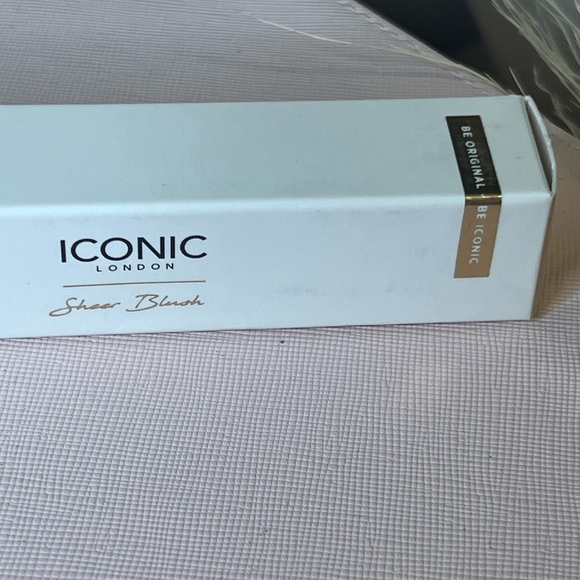 ICONIC LONDON • SHEER BLUSH - FRESH FACED • NEW IN BOX - Picture 3 of 9